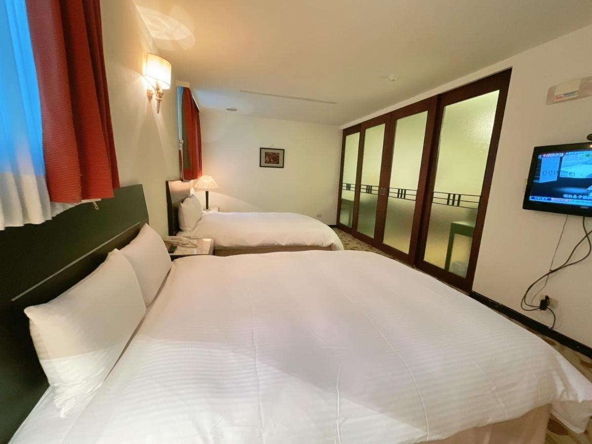 טאיצ'ונג Herkang Hotel מראה חיצוני תמונה
