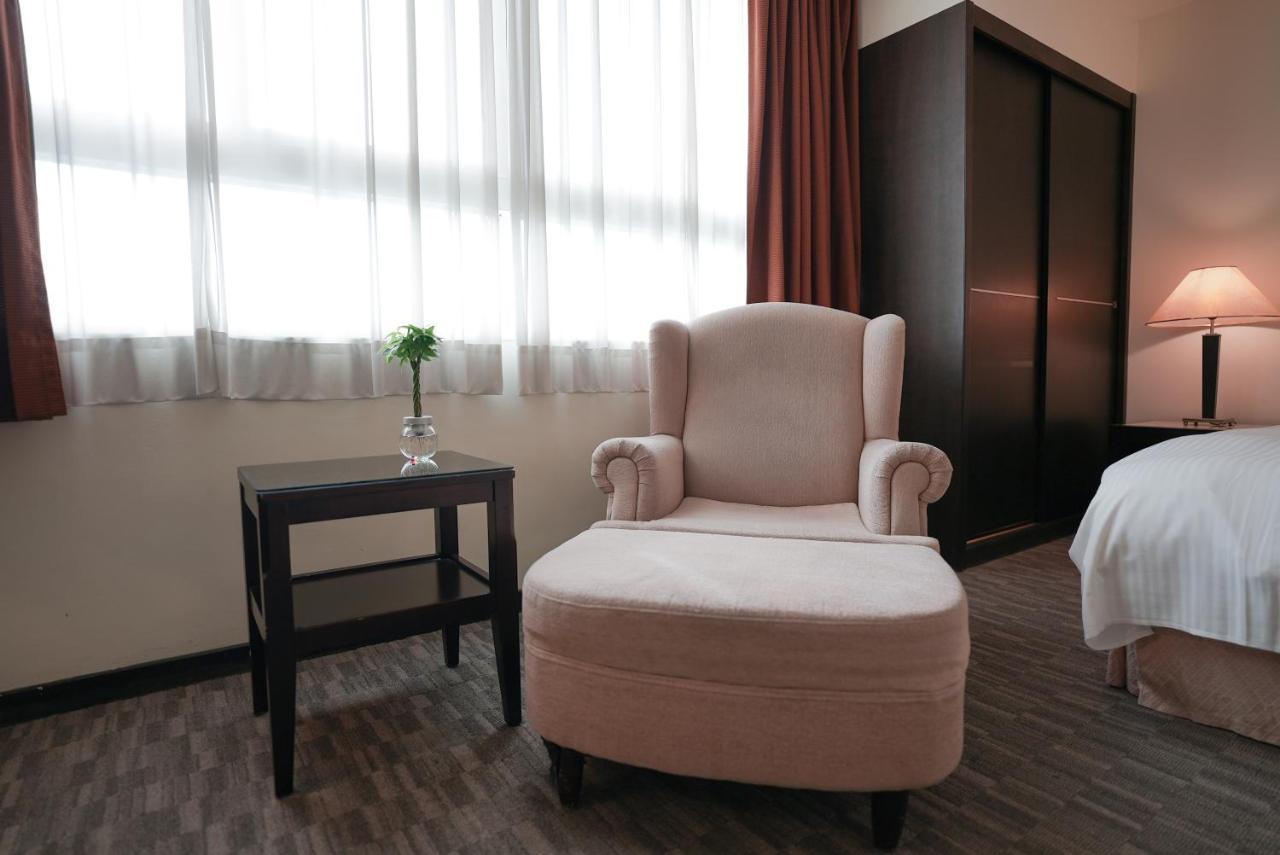 טאיצ'ונג Herkang Hotel מראה חיצוני תמונה