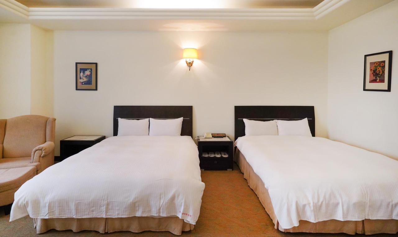 טאיצ'ונג Herkang Hotel מראה חיצוני תמונה