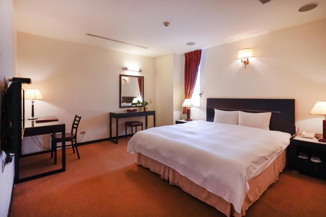 טאיצ'ונג Herkang Hotel מראה חיצוני תמונה