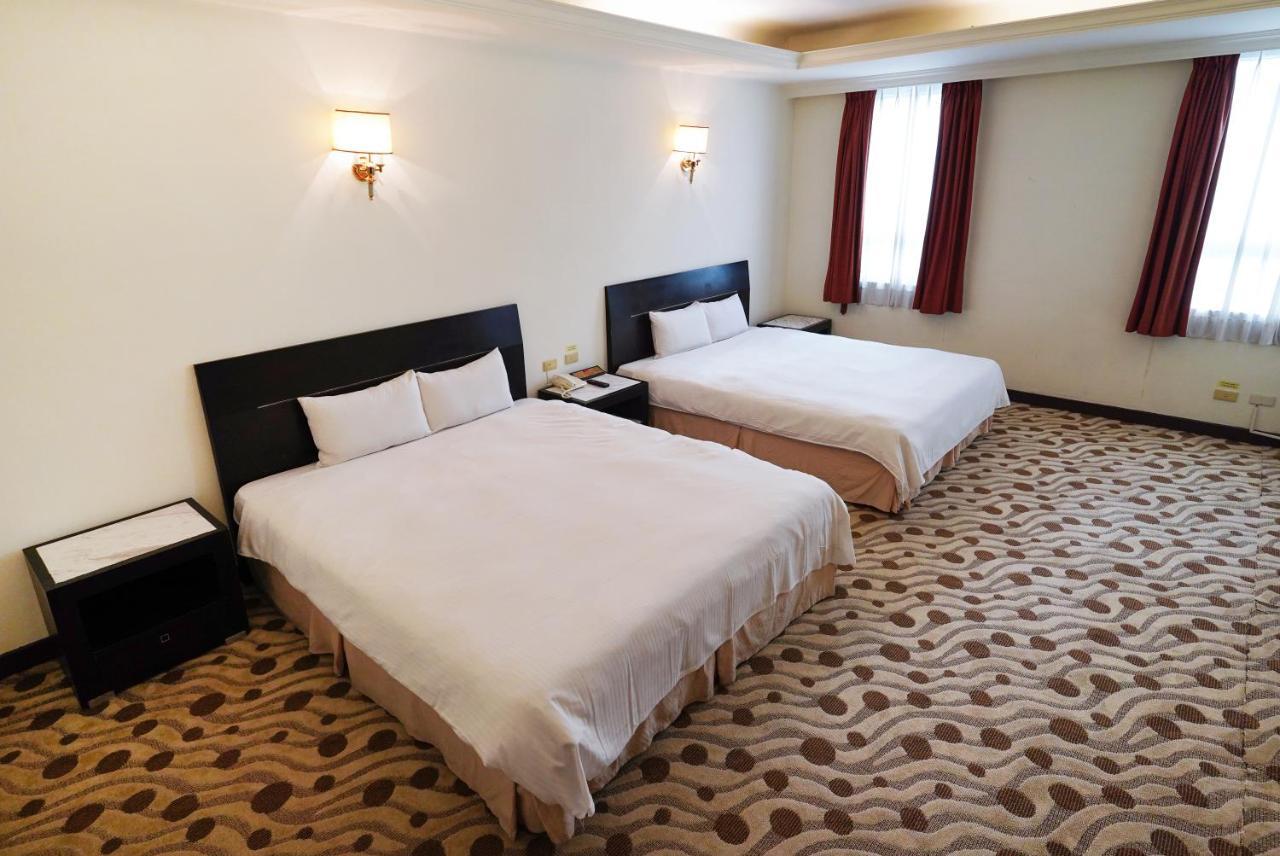 טאיצ'ונג Herkang Hotel מראה חיצוני תמונה